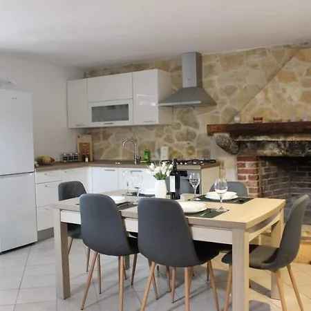 Дом отдыха House With A Parking Space Supetar, Brac - 25125 *