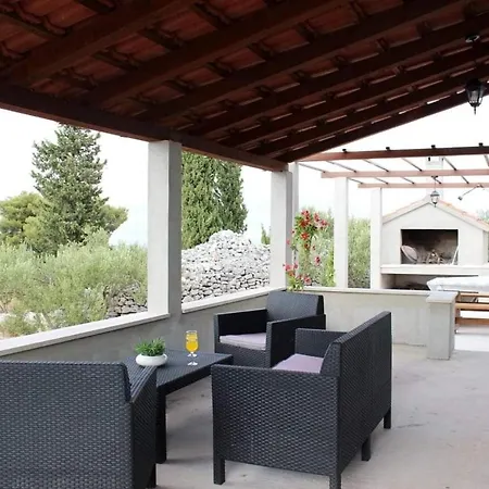 House With A Parking Space Supetar, Brac - 25125 Супетар
